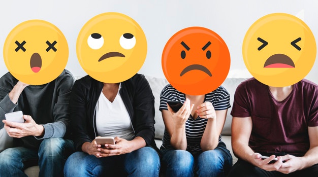 Ways to handle negative comment on social media